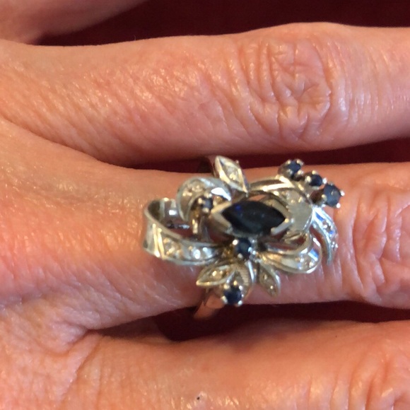 White Gold Blue Sapphire Ring with Diamonds